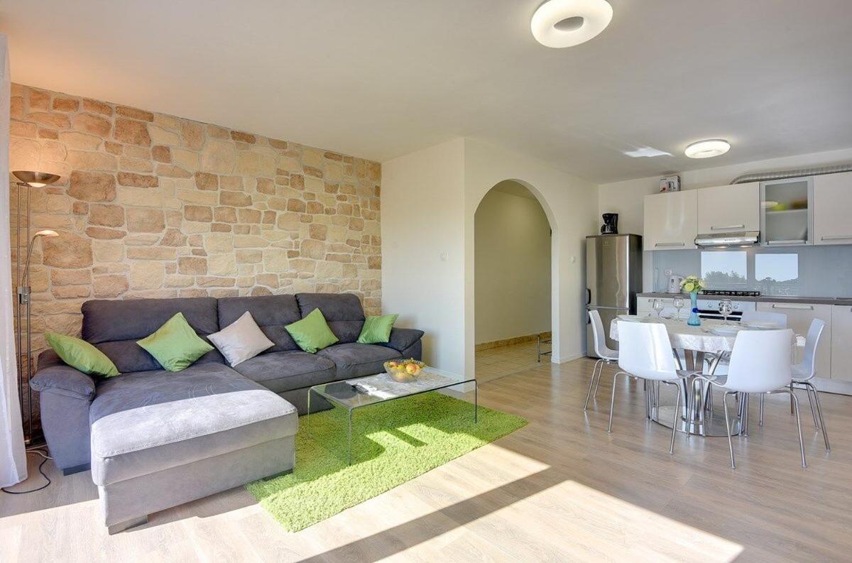 Apartment Zajec Premantura Exteriér fotografie